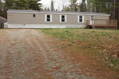140 Rabbit Rd, Sabattus, ME 04280 photo 1