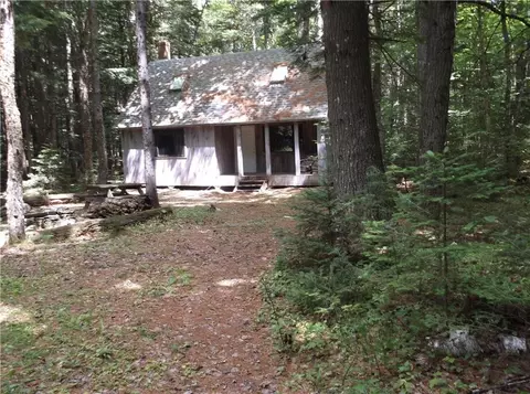 292 Dover Rd, Dexter, ME 04930 photo 1