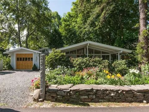 30 Kingfield Ave, Ogunquit, ME 03907 photo 1