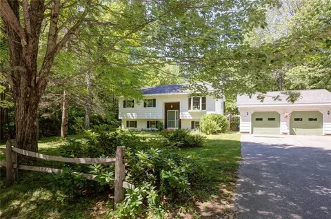 261 Davis Rd, Durham, ME 04222 photo 1