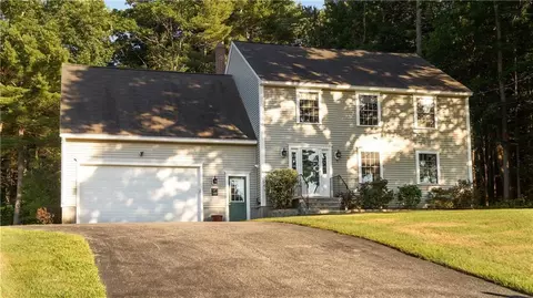 9 Parkside Dr, Biddeford, ME 04005 photo 1