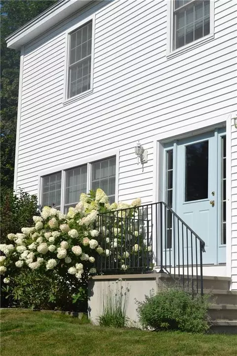 39 Everett St, Westbrook, ME 04092 photo 1