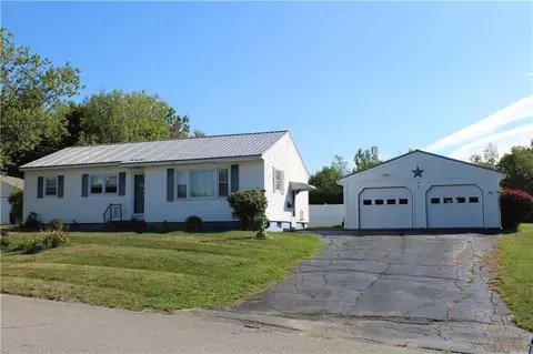 38 Crescent St, Brewer, ME 04412 photo 1