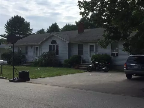 103 E Bates St, Auburn, ME 04210 photo 1