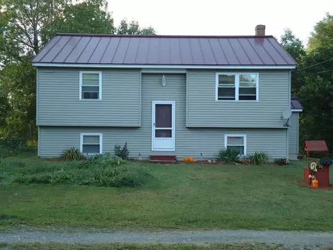 2 Herbert Chase Ln, Burnham, ME 04922 photo 1
