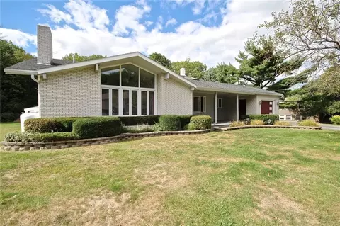 10 Ledgemere Dr, Biddeford, ME 04005 photo 1