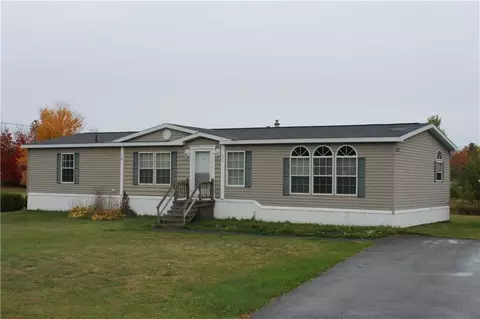 605 Fuller Rd, Hermon, ME 04401 photo 1