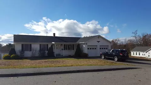28 Highridge Dr, Augusta, ME 04330 photo 1