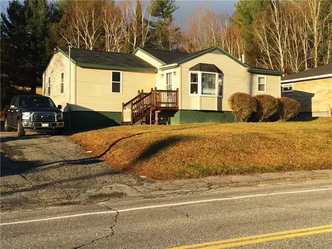250 Bates St, Millinocket, ME 04462 photo 1