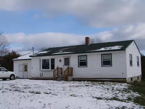 461 Quaker Rd, Sidney, ME 04330 photo 1
