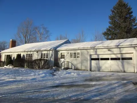 49 Case Rd, Winthrop, ME 04364 photo 1