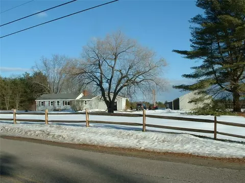 758 Stackpole Rd, Durham, ME 04222 photo 1