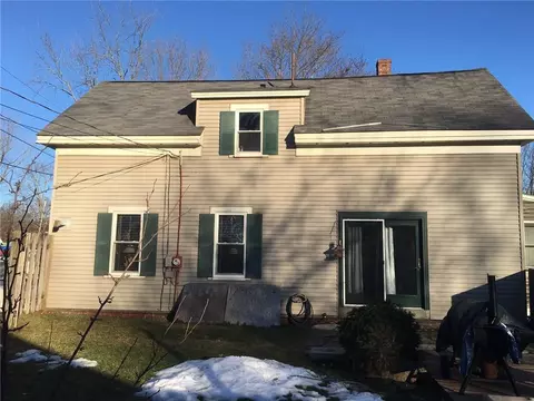 8 Huse St, Bath, ME 04530 photo 1