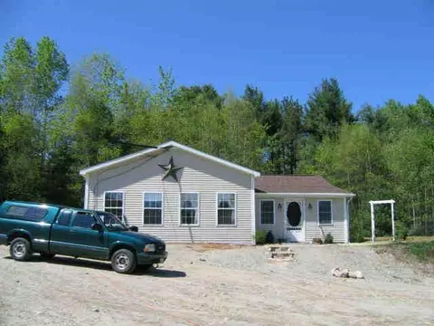 313 Burns Rd, Augusta, ME 04330 photo 1