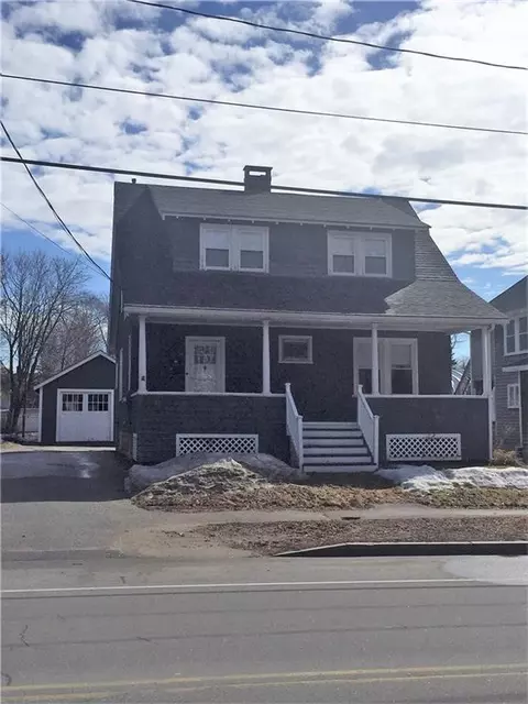 89 Spring St, Saco, ME 04072 photo 1
