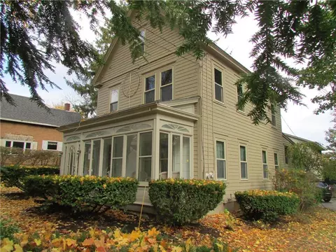 501 High St, Bath, ME 04530 photo 1