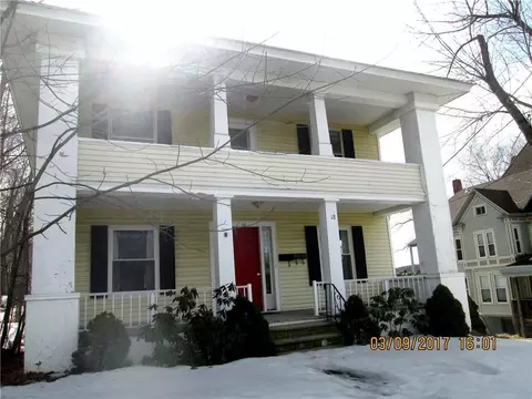 18 E Chestnut St, Augusta, ME 04330 photo 1