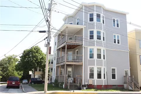 83 Maple St, Lewiston, ME 04240 photo 1
