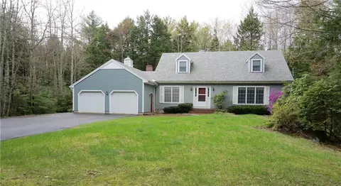 3 Mill Pond Dr, Bath, ME 04530 photo 1