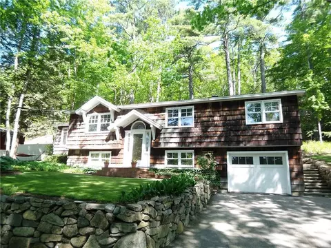 24 Ridgewood Cir, Ogunquit, ME 03907 photo 1