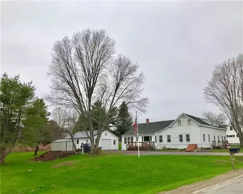 11 Wing Rd, Levant, ME 04456 photo 1