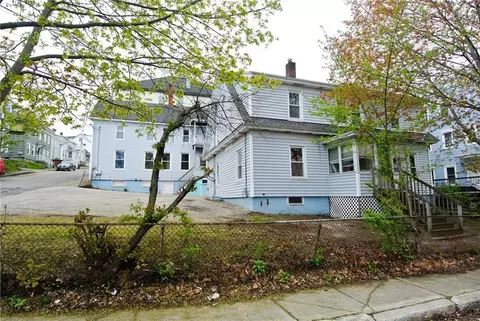 62 High St, Biddeford, ME 04005 photo 1