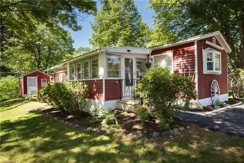 7 Arrowbrook Rd, Dover, NH 03820 photo 1