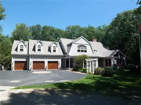 33 Stoneybrook Dr, Ogunquit, ME 03907 photo 1