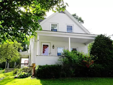 2 Cushman St, Augusta, ME 04330 photo 1