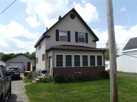 382 Katahdin Ave, Millinocket, ME 04462 photo 1
