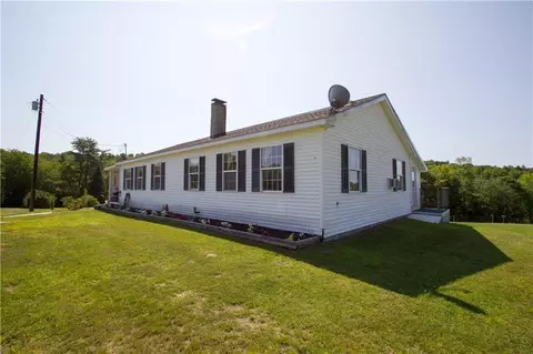67 Mid State St, Readfield, ME 04355 photo 1