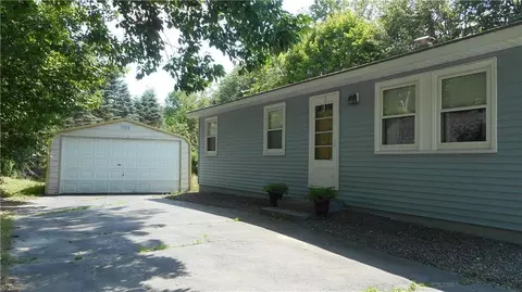 34 Bond Brk, Augusta, ME 04330 photo 1