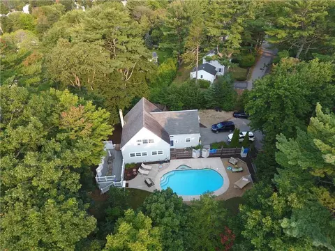 100 Cherry Ln, Ogunquit, ME 03907 photo 1