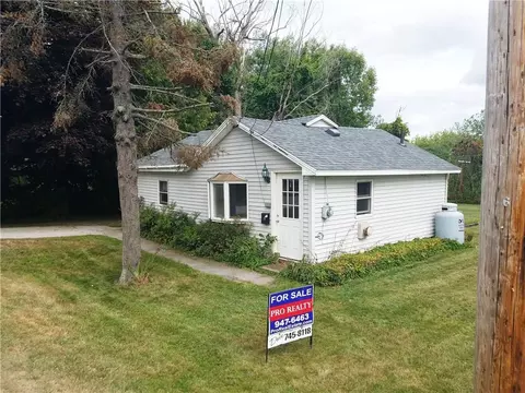38 Broadway, Orono, ME 04473 photo 1