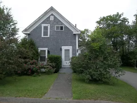 89 Barker St, Calais, ME 04619 photo 1