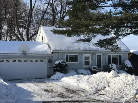 16 Smith St, Augusta, ME 04330 photo 1