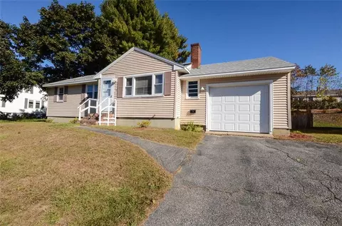 4 Scribner Cir, Lewiston, ME 04240 photo 1