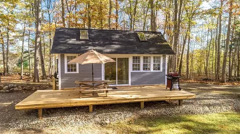 1308 Eastern Rd, Warren, ME 04864 photo 1