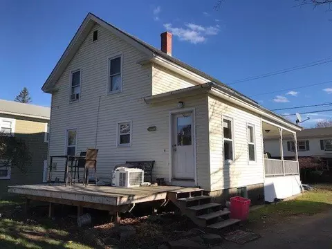 19 Kirk St, Springvale, ME 04083 photo 1