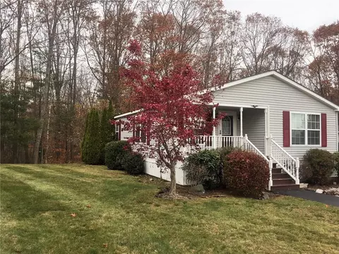 40 Brookside Cir, Ogunquit, ME 03907 photo 1