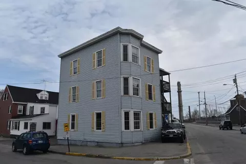 14 Pine St, Biddeford, ME 04005 photo 1