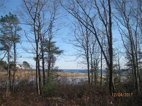 37 Granite Point Rd, Biddeford, ME 04005 photo 1