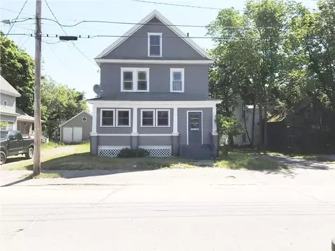 91 State St, Millinocket, ME 04462 photo 1