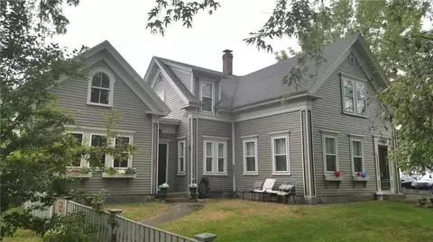 32 Post Rd, Wells, ME 04090 photo 1