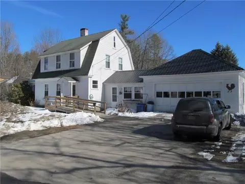 33 Washington St, Limerick, ME 04048 photo 1