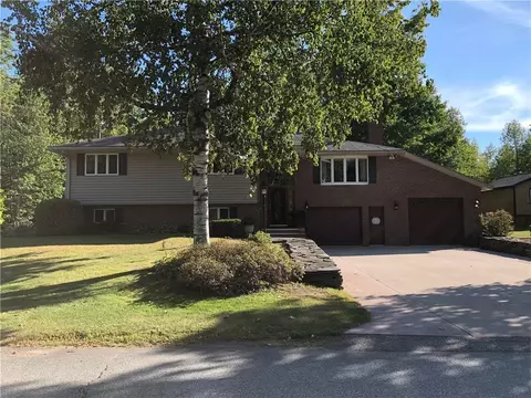 7 Riverview Rd, Jay, ME 04239 photo 1
