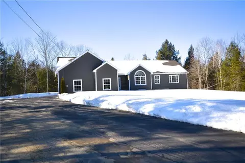 18 Joseph Dr, Sidney, ME 04330 photo 1