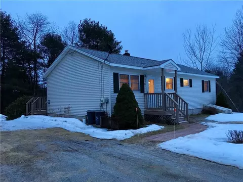 43 Barbridge Dr, Jay, ME 04239 photo 1