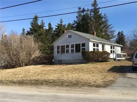 72 Sands Rd, Vinalhaven, ME 04863 photo 1