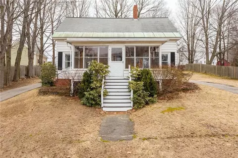 25 First St, Berwick, ME 03901 photo 1